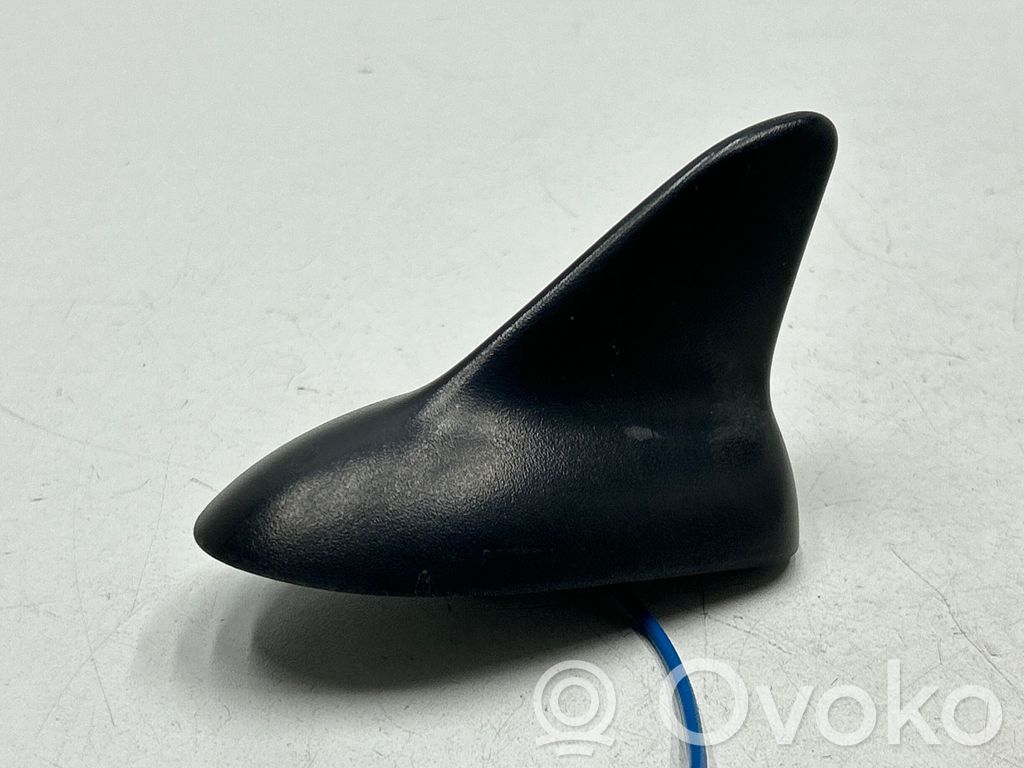 Opel Insignia A Aerial GPS antenna 