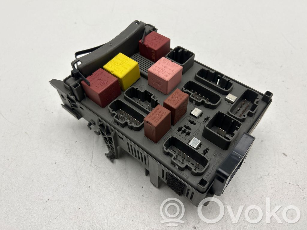 Renault Espace IV Módulo de fusible 
