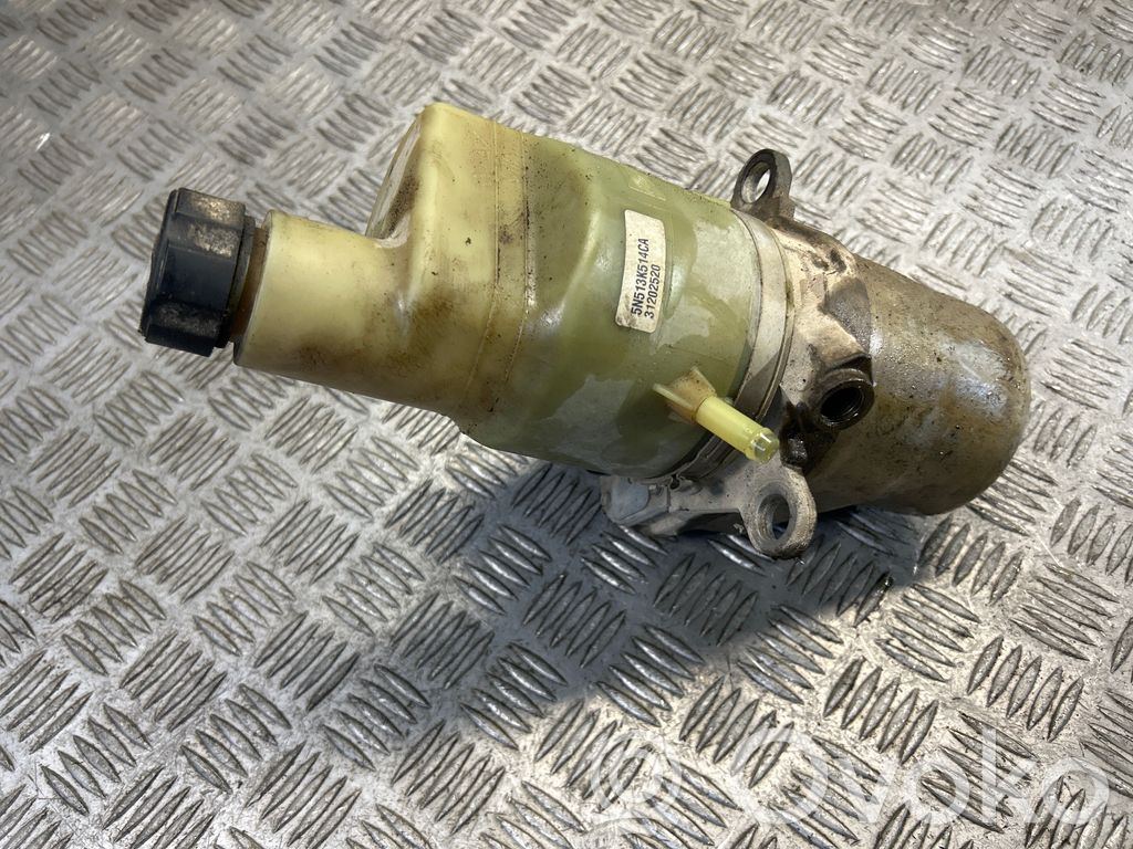 Volvo V50 Power steering pump 