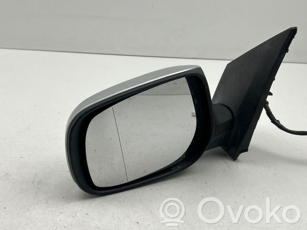 Toyota Corolla E140 E150 Front door electric wing mirror 