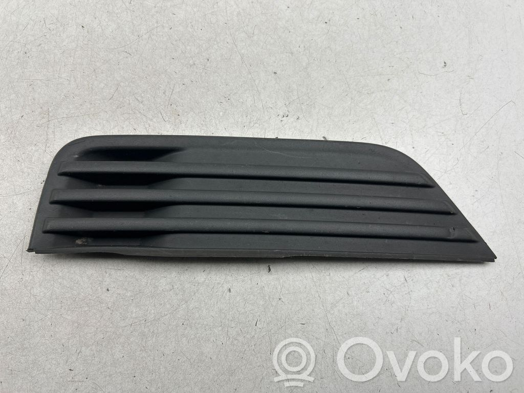 Ford Focus Front bumper lower grill 