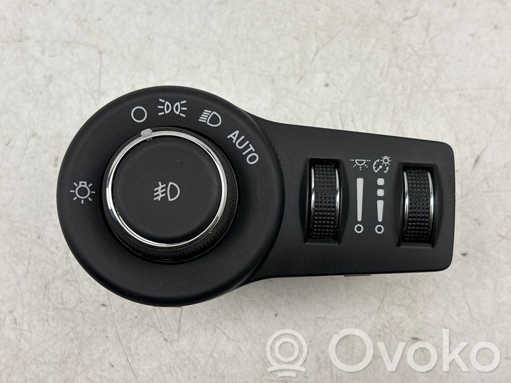 Jeep Cherokee Light switch 