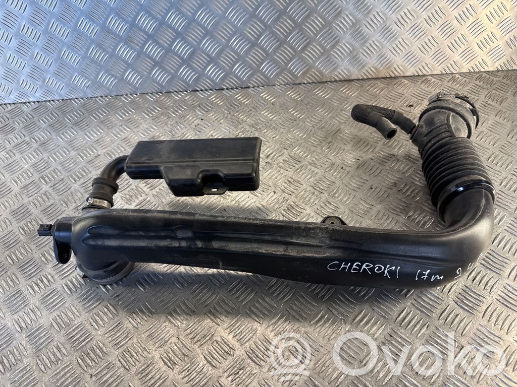 Jeep Cherokee KL Välijäähdyttimen letku 