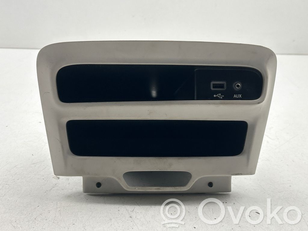 Chrysler Pacifica Glove box central console 