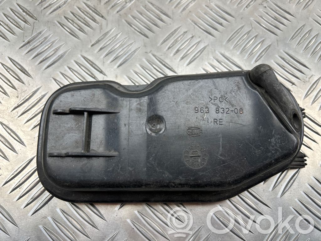Volkswagen Golf IV Deckel Abdeckung Scheinwerfer 