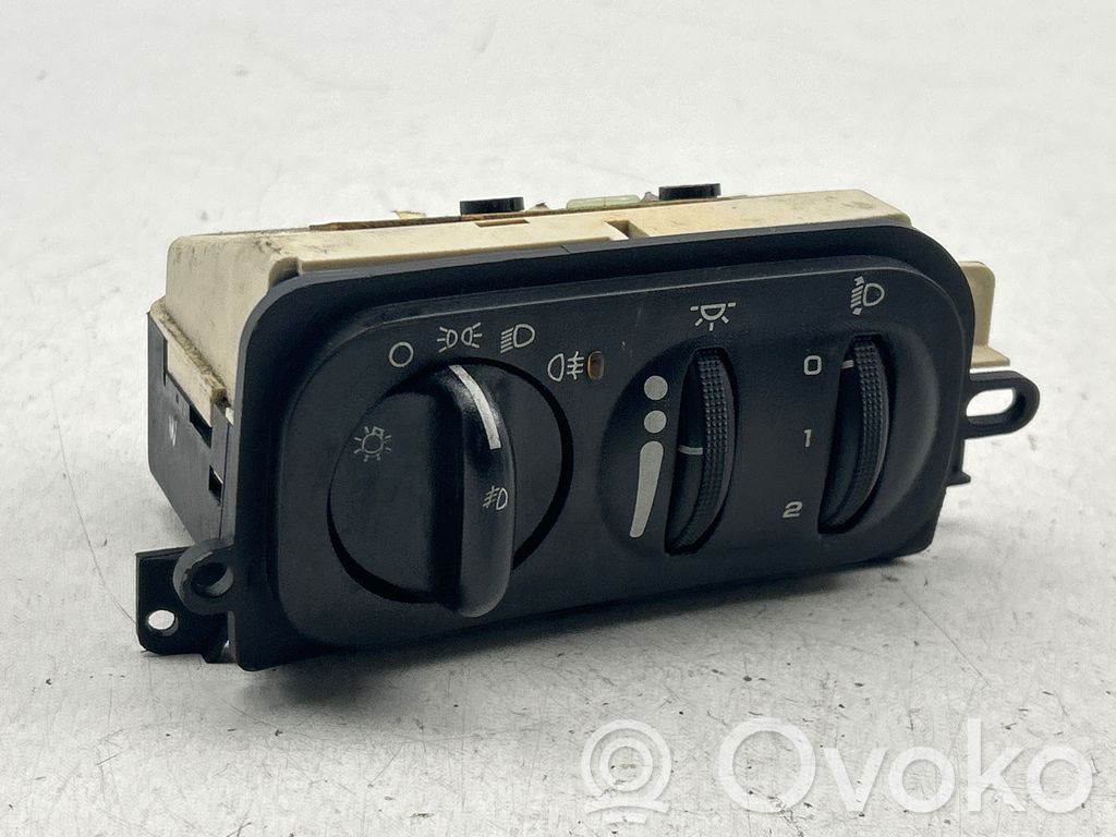Light switch   987539,P04760156AG,36033U