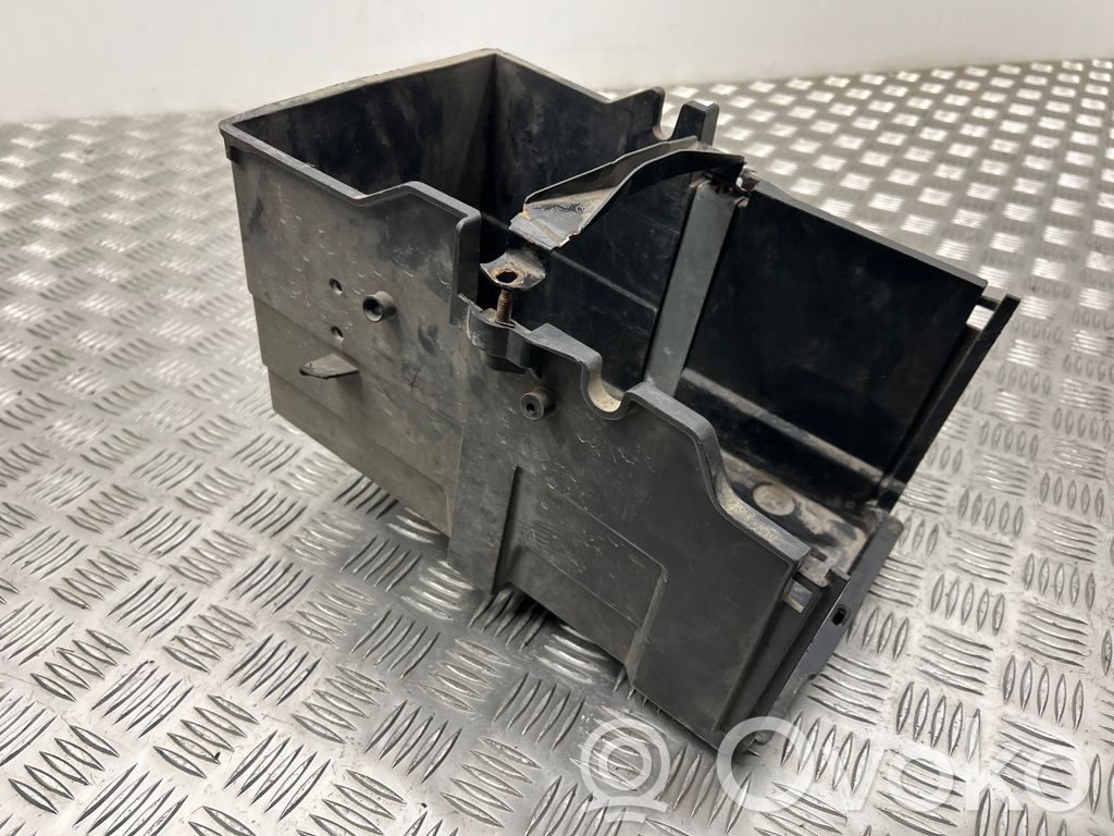 Ford Focus Akumuliatoriaus dėžė 