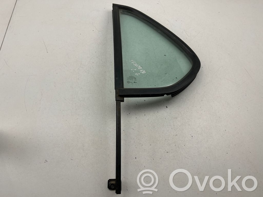 Opel Frontera B Rear side window 