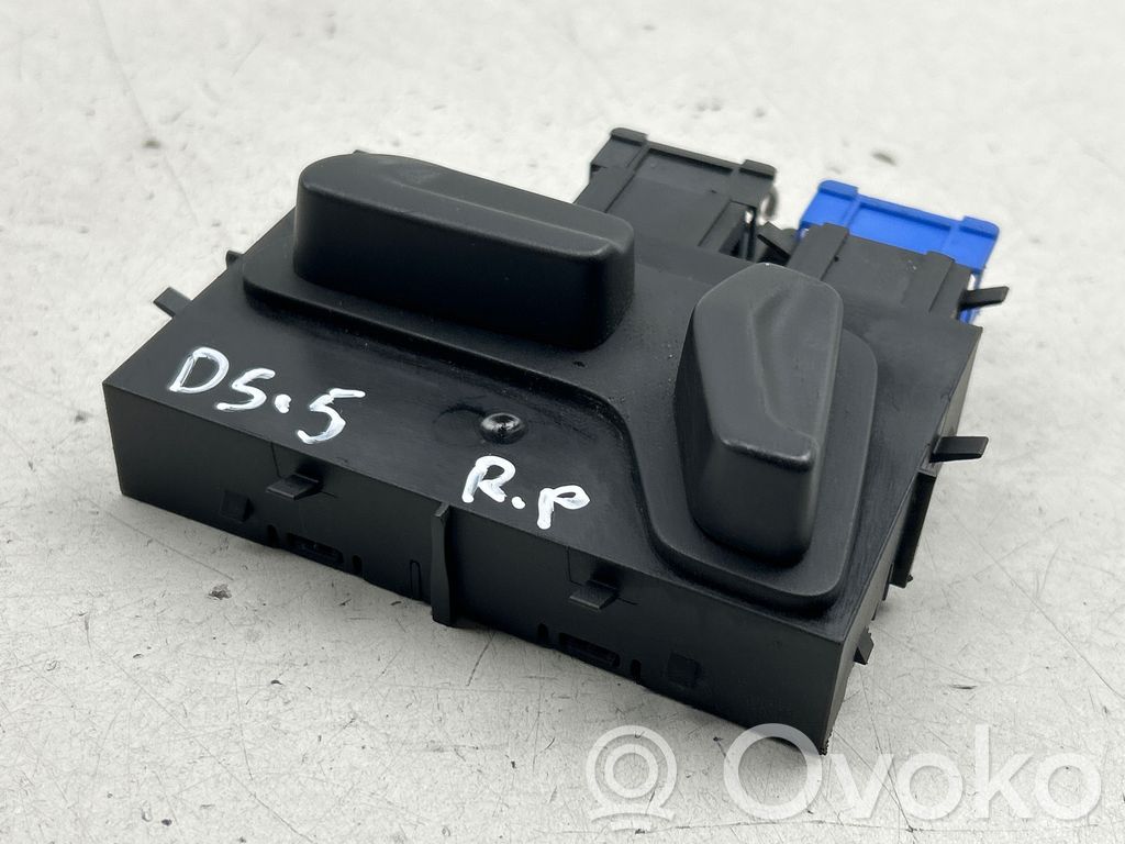 Citroen DS5 Seat control switch 