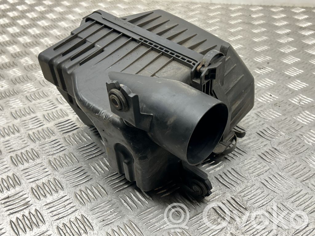 Hyundai i30 Air filter box 