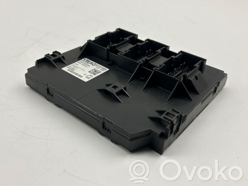 Volkswagen PASSAT B7 Moduł / Sterownik BSM 