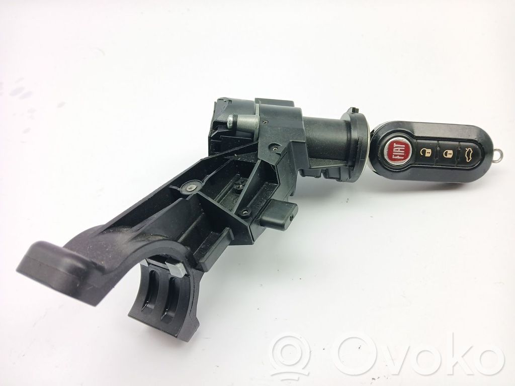 Fiat 500L Anti-theft wheel nuts and lock 