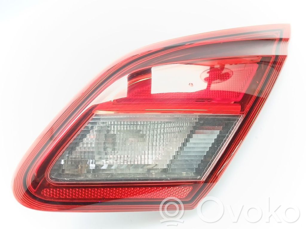 Opel Corsa E Задний фонарь в кузове 
