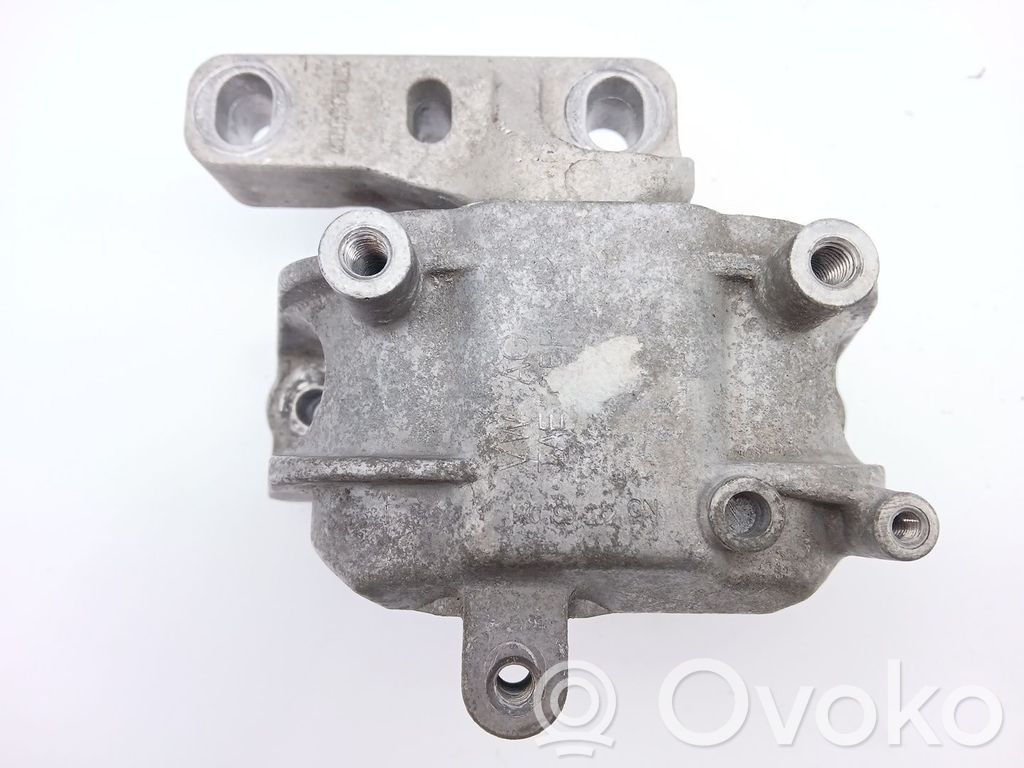 Engine mount bracket   1K0189262CN