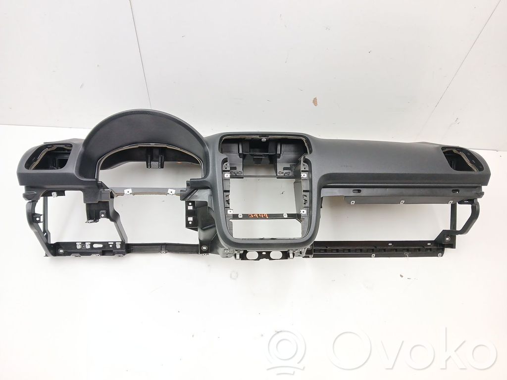 Volkswagen Scirocco Panelė 