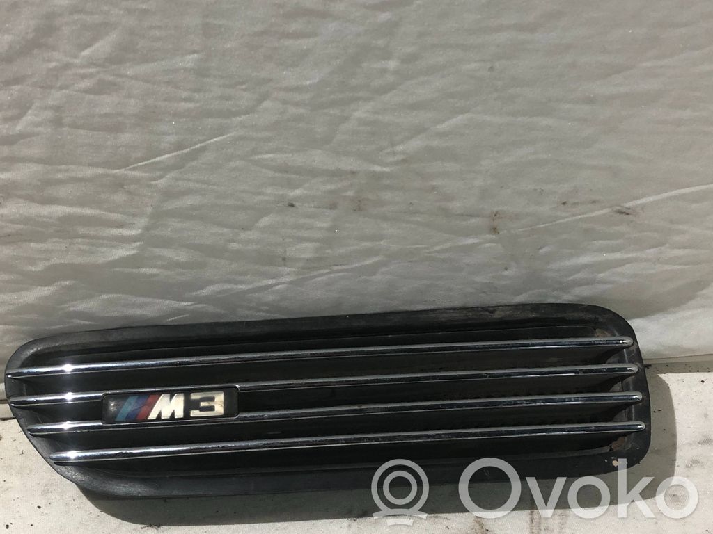 BMW M3 Grille d'aile 