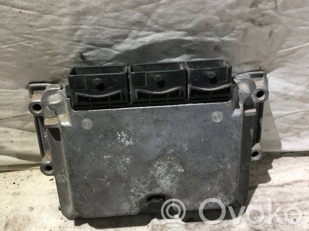 Peugeot 607 Engine control unit/module 