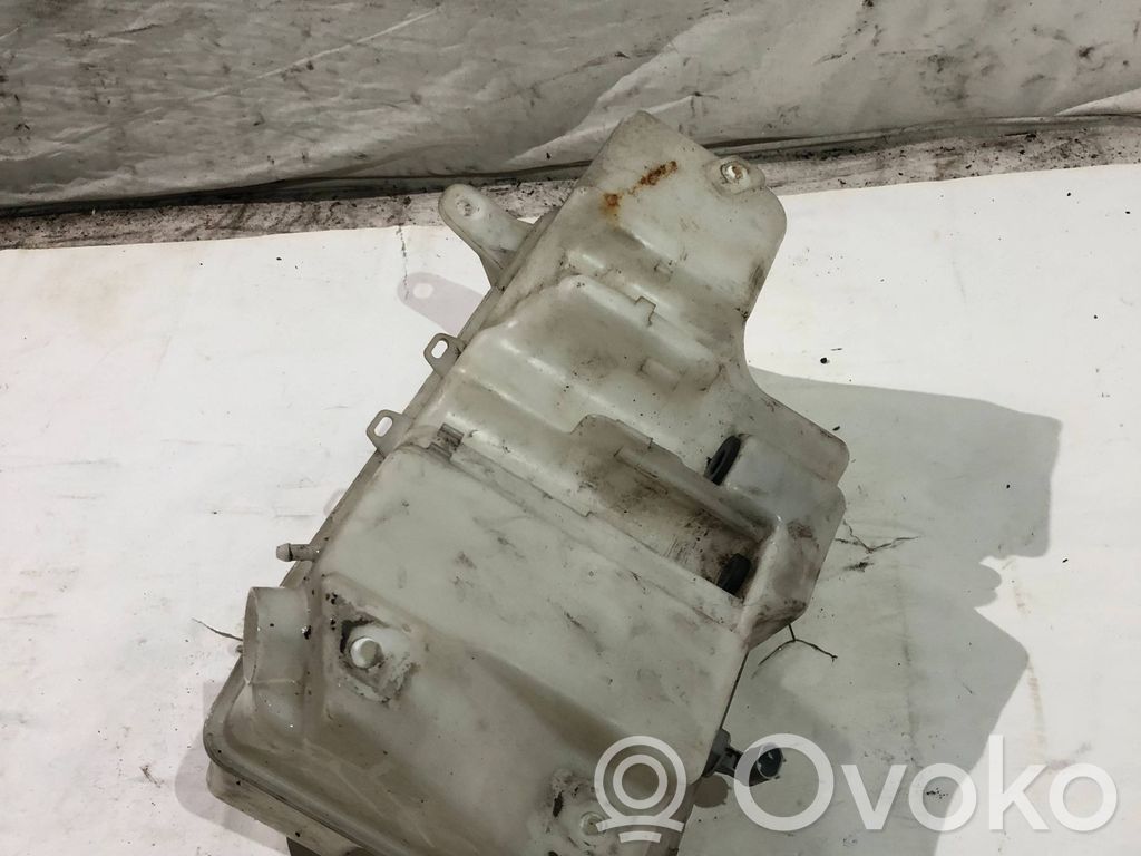 BMW 7 E65 E66 Logu šķidruma tvertne 
