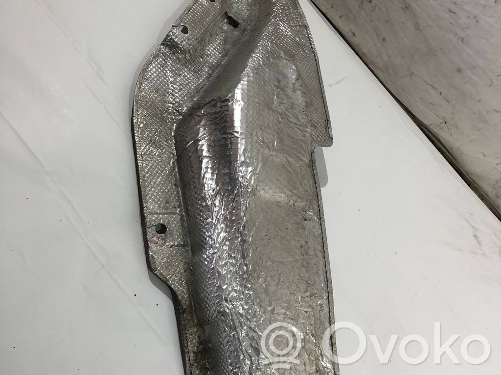 BMW 3 E90 E91 Protección térmica del escape 