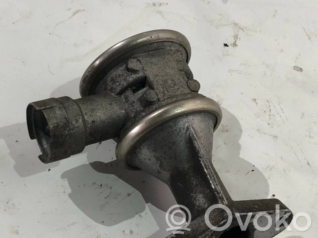 BMW 3 E92 E93 EGR valve 