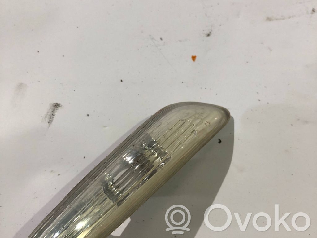 BMW 5 E60 E61 Semnalizator bară față 