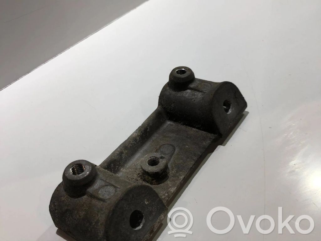Land Rover Range Rover Sport L320 Engine mounting bracket 