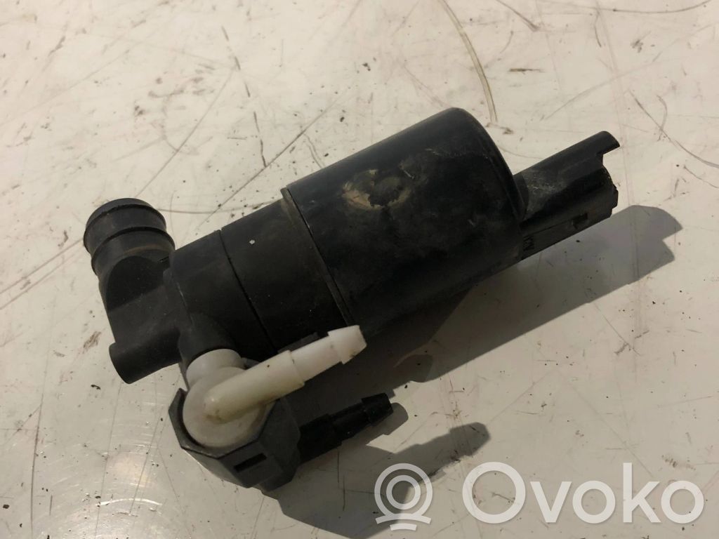 Citroen C4 I Windscreen/windshield washer pump 
