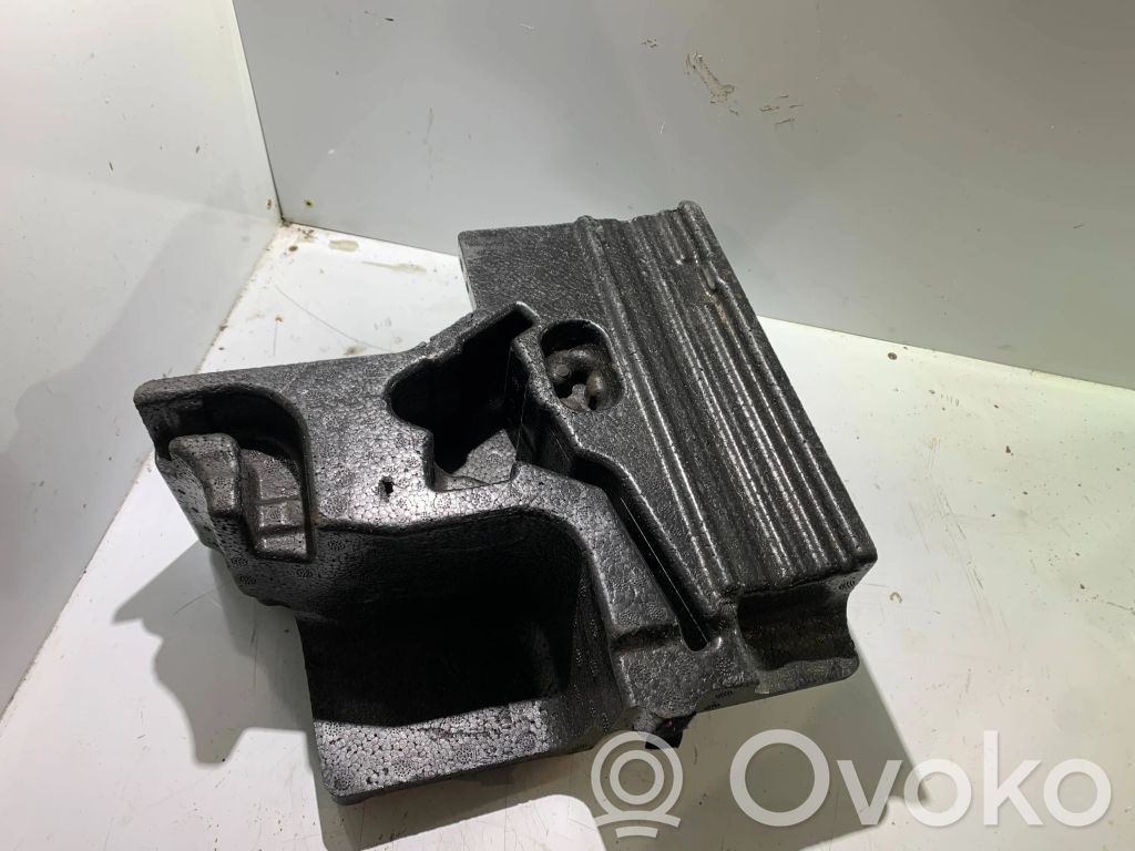 BMW X3 E83 Tool box 