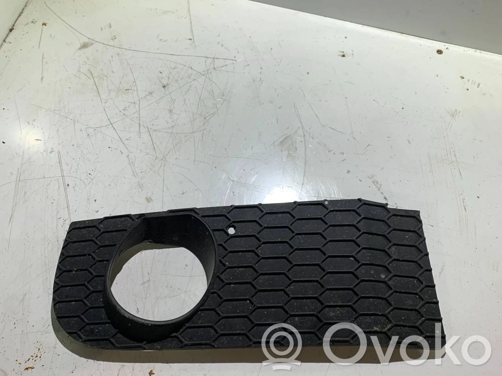 BMW X3 E83 Front fog light trim/grill 