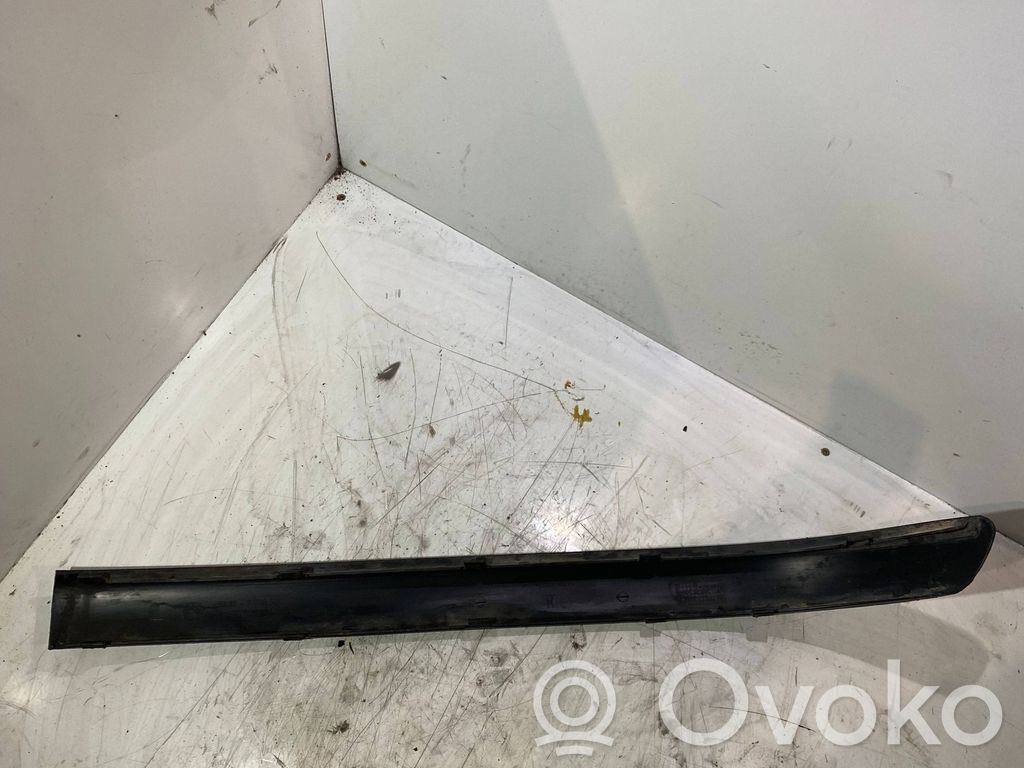 BMW 3 E46 Modanatura separatore del paraurti anteriore 