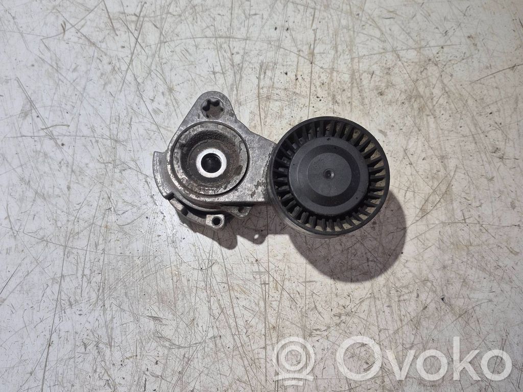 BMW 5 E60 E61 Diržo įtempėjas 