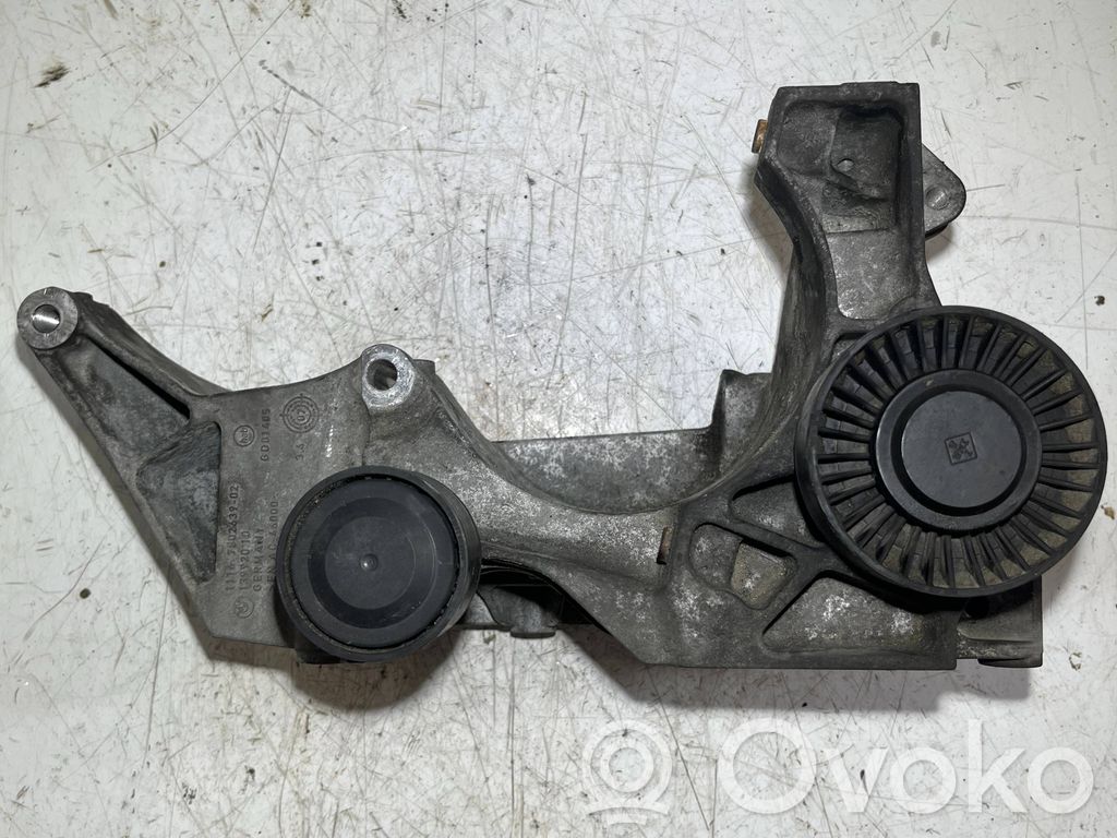 Generator/alternator bracket   7802639,13992010,GD01485