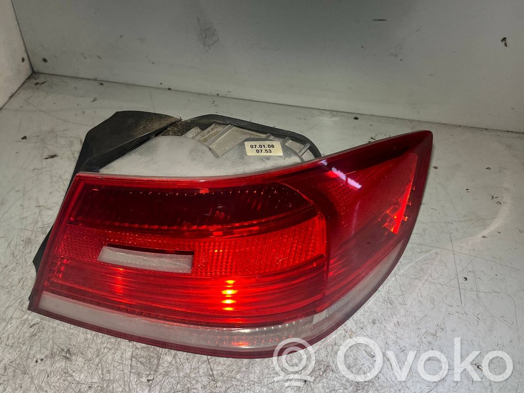 Rear/tail lights   7174404,480002,HLE92T1