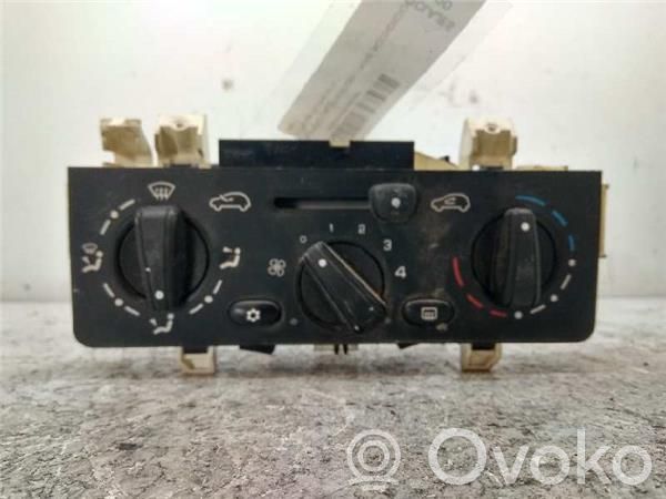 Interruptor del aire acondicionado (A/C)