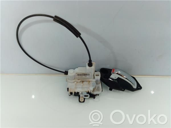 Fiat 500E Priekinė durų spyna 