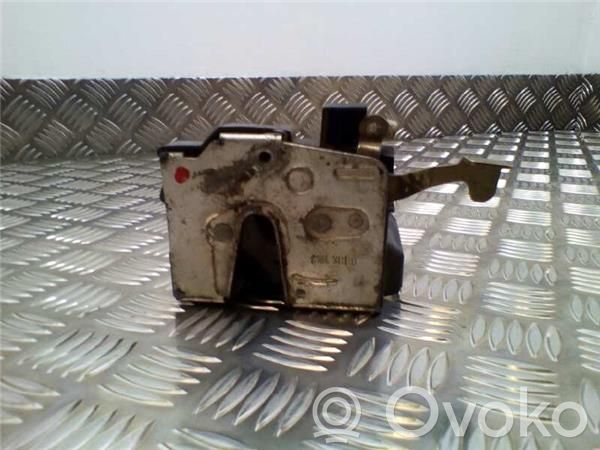 Cerradura de puerta delantera