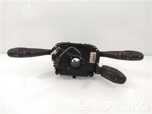 Peugeot 207 Interruptor de luz 