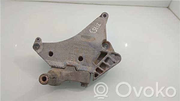 Volkswagen Golf VI Engine mount bracket 