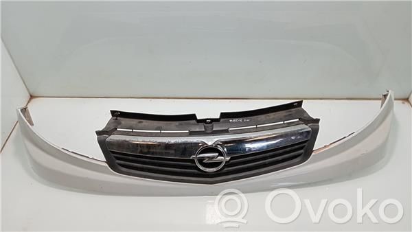 Opel Vivaro Grille calandre de capot 