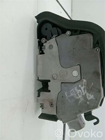 BMW 3 E46 Zamek drzwi przednich 