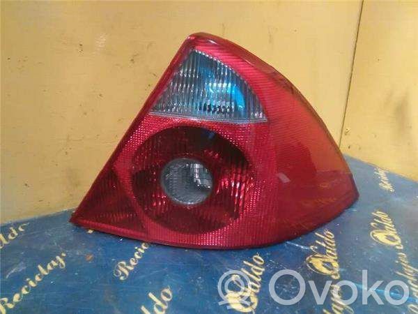 Ford Mondeo Mk III Luci posteriori