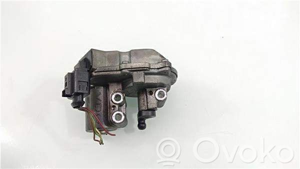 Audi A8 S8 D3 4E Przepustnica 