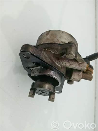 Opel Corsa C Pompa podciśnienia / Vacum