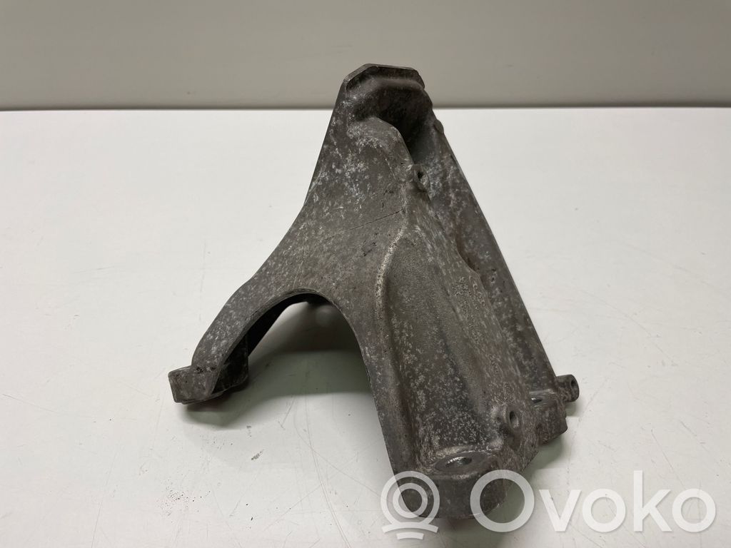 Engine mounting bracket   4F0199307AD