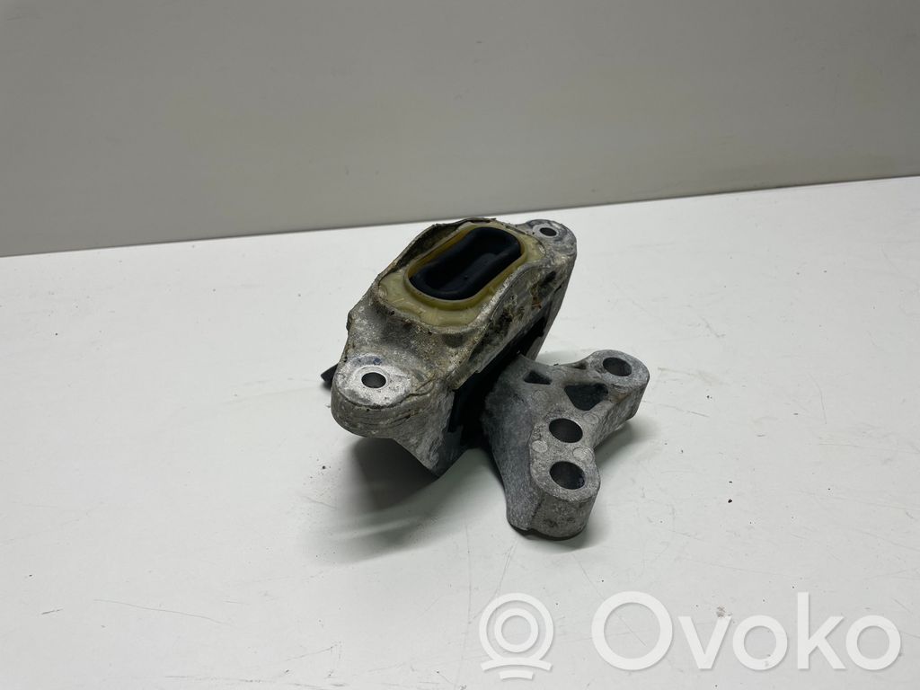 Opel Zafira C Engine mount bracket 