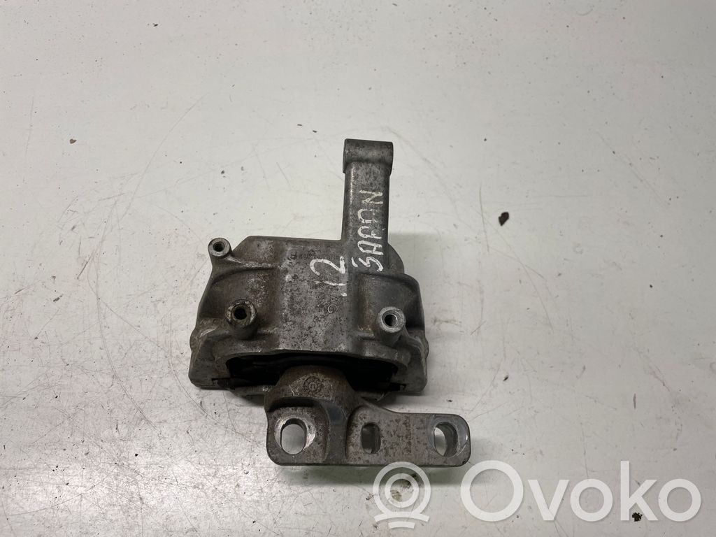 Engine mount bracket   5N0199262F