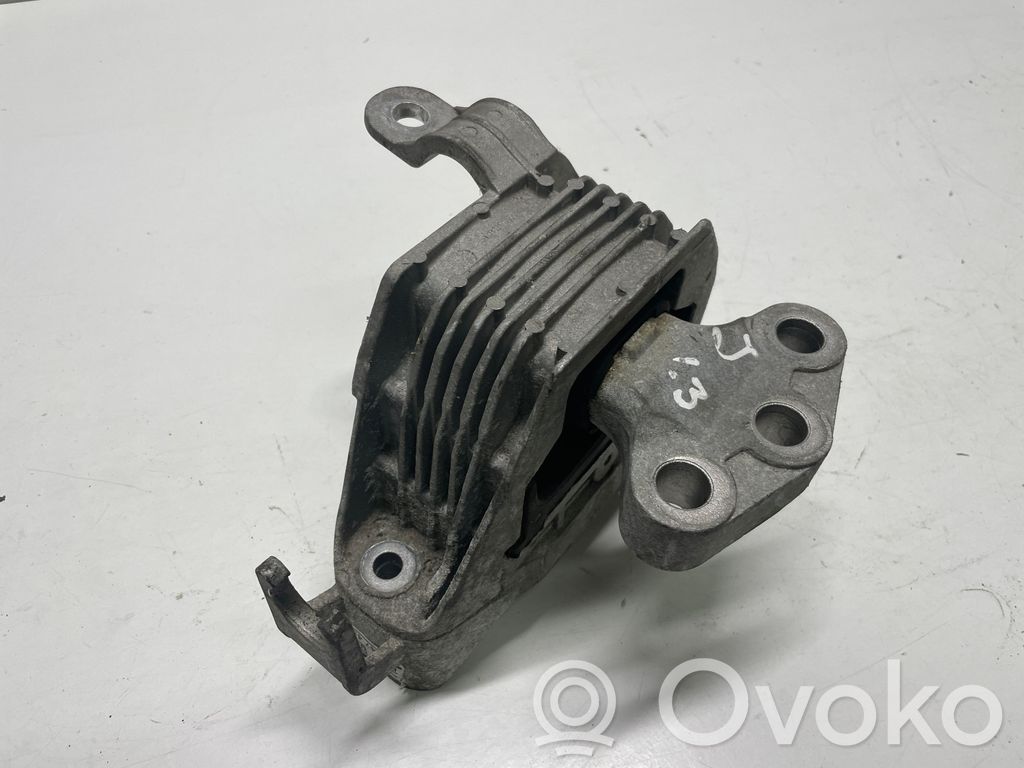 Opel Astra J Engine mount bracket 