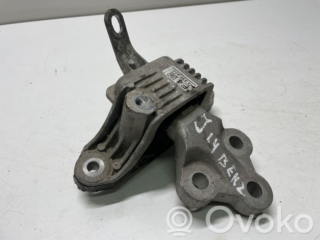 Opel Astra J Engine mount bracket 