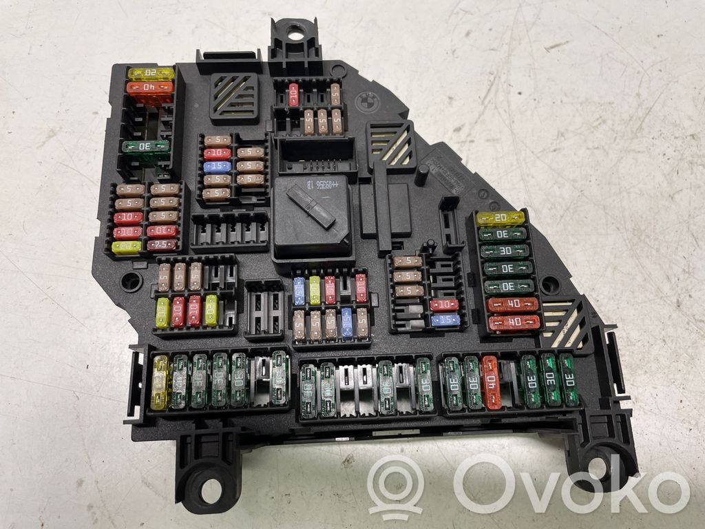 BMW 7 F01 F02 F03 F04 Fuse module 