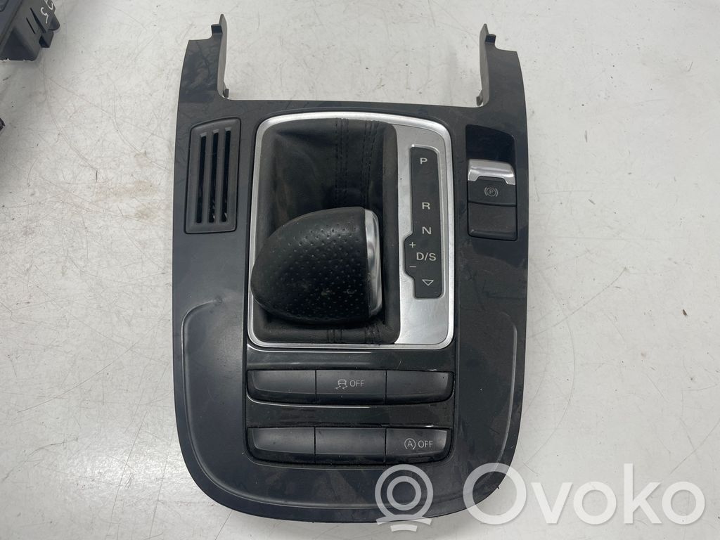 Consola central   8K0864261